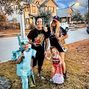 Meet your Posher, Delma